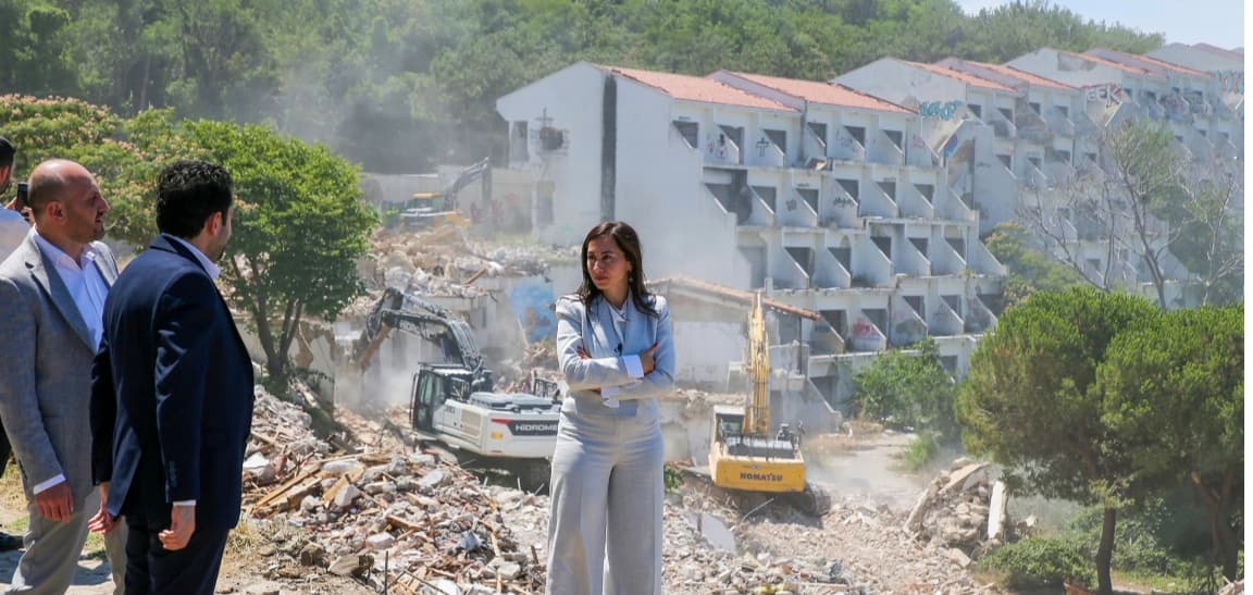 Riva'daki metruk otelin akıbeti belli oldu!
